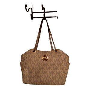 MK Women’s HandBag Beige in Excellent Used Condition
